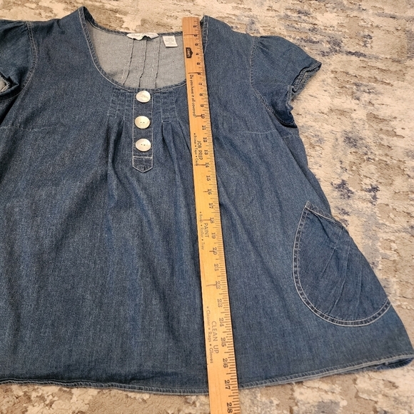 Quizz Woman Trends chambray short sleeve top. Pockets. Mother of pearl. Size 20. - Picture 16 of 16